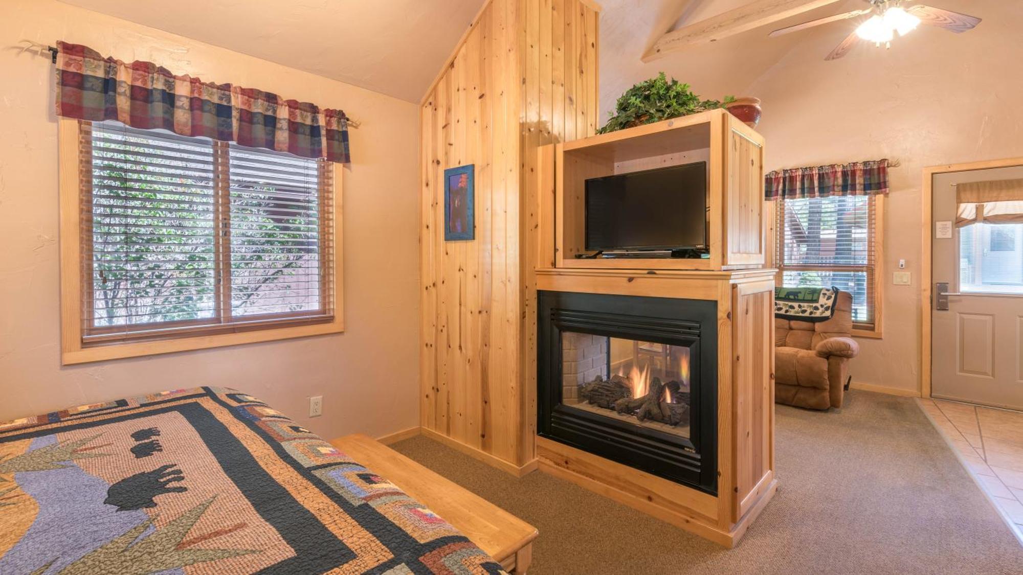 Shadow Mountain Lodge And Cabins Ruidoso Bilik gambar